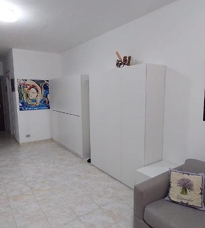 Apartmán Ampio Monolocale Con Terrazzo - A 2 Passi Dal Mare Latte Exteriér fotografie