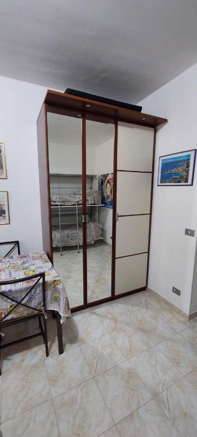 Apartmán Ampio Monolocale Con Terrazzo - A 2 Passi Dal Mare Latte Exteriér fotografie